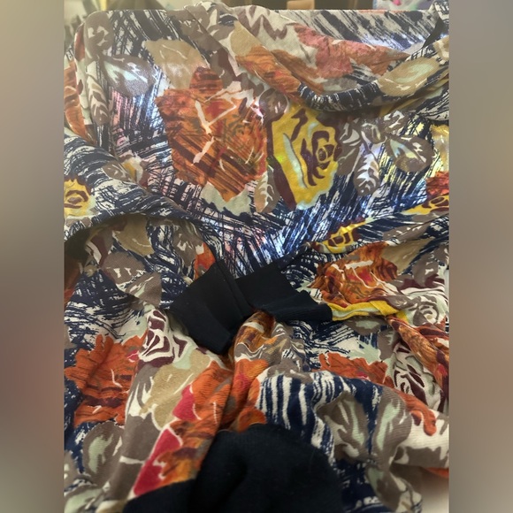 Sparrow Floral Autumn Leaves Asymmetrical Banded Hem Top Sweater L ANTHROPOLOGIE - Picture 3 of 3